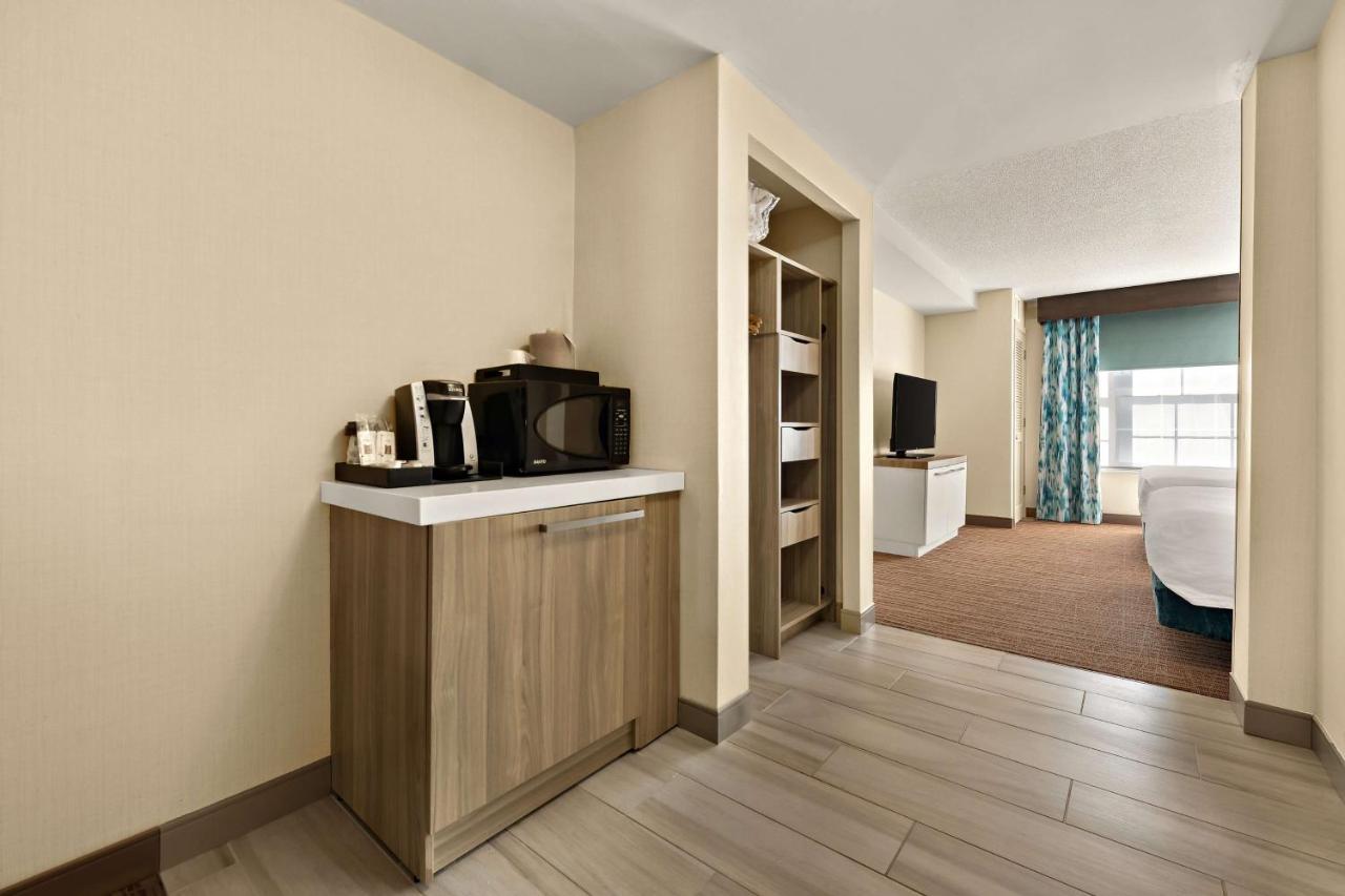 Hilton Garden Inn Вильямсбург Экстерьер фото