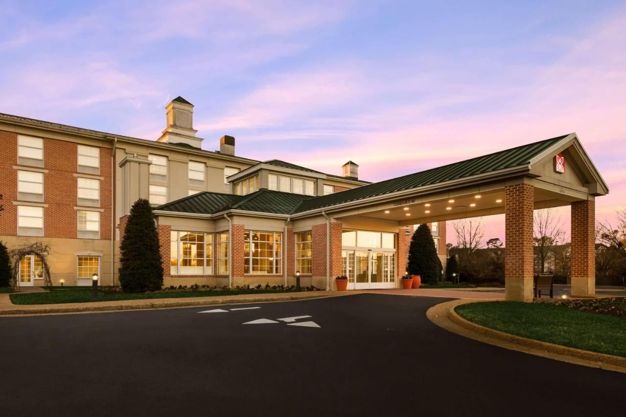 Hilton Garden Inn Вильямсбург Экстерьер фото
