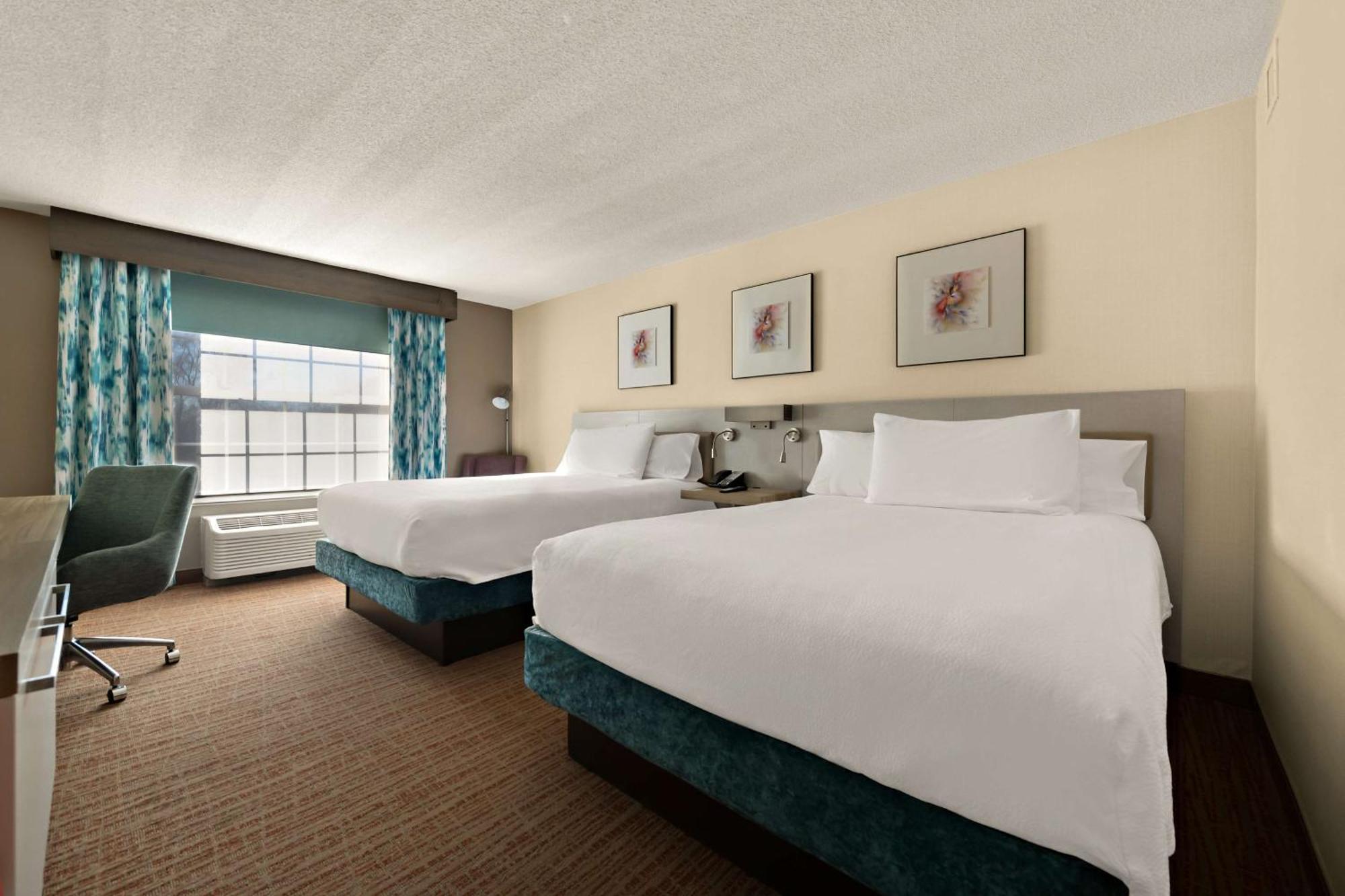 Hilton Garden Inn Вильямсбург Экстерьер фото